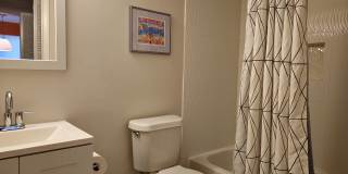 2124 N Tamiami Trail Gallery 13