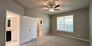 Viewable August 1st!  Small Pets Accepted! Gallery 17
