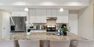 Charming 3BR Duplex in Commerce City Gallery 6