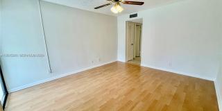 2320 S Cypress Bend Dr Gallery 18