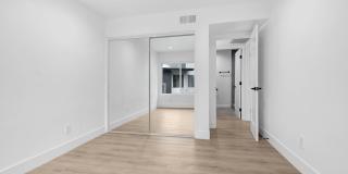 8300 De Longpre Apartments Gallery 10