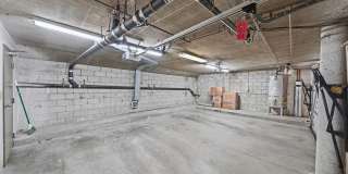 1342 Stanford St Gallery 25