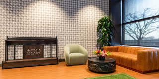 600 N LAKE SHORE Drive Gallery 42