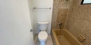 Spacious three bedroom home in desirable Windsor neighborhood! Gallery 29