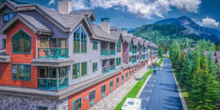 Evolve Real Estate: 3-6 Mos Lease Only Large Fully Furnished Condo Walking Distance to Keystone Village and Mountain House Base Gallery 1