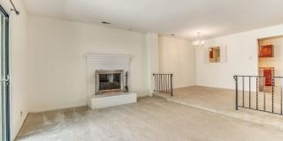 3863 PERSIMMON Circle Gallery 9