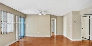2871 N Oakland Forest Dr Gallery 12