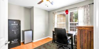 Fully Furnished Pool Home Gallery 30