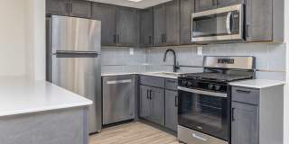 Lakeview Terrace Gallery 1