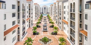 Gables Grand Plaza Apartments Gallery 6