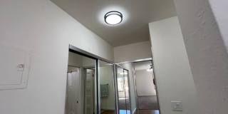 Beautiful 1 Bedroom Unit in Orange Gallery 11