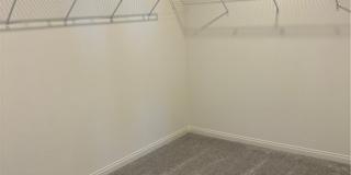 10186 Crimson Crown Street Gallery 12