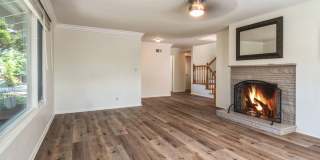 Classic Newport Beach 3 Bed Single Family Home With Yard Classic Newport Beach 3 Bed Single Family Home With Yard Gallery 1