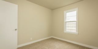 Adorable 2 bedroom 1 bath home in Indianola Gallery 11