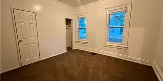 Move in Ready 4 Bedroom 1 1/2 bath house Available Gallery 9