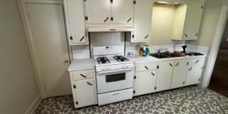 Four Bedroom, Three Bathroom , House Near UL with Lawncare. Gallery 6