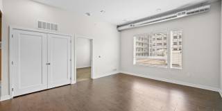 The Maxwell Downtown Des Moines Gallery 162