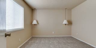 1 Bedroom 1 Bath Condo - Wilshire And NW Expressway Gallery 29