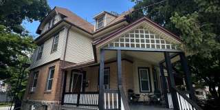 3RD FLOOR Apartment For Rent! 1bed/1 Bath Gallery 1
