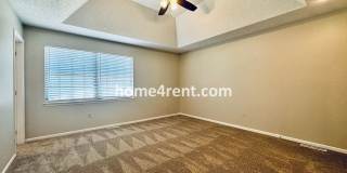 Beautiful Overland Park Home! Gallery 17
