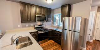 Charming Newer Construction Townhome- Gallery 9