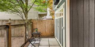 3bd/3ba Seattle Townhome Gallery 7