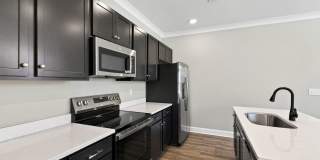 Charming Craftsman-Style 3-Bedroom Townhome in Garner! Gallery 16