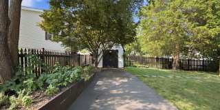 611 S KING Street Gallery 32