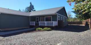 3 Bedroom 2.5 Bathroom in Napavine Gallery 1
