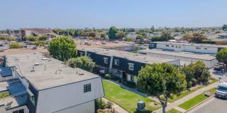 Charming 2-Bedroom Townhouse for Rent in Huntington Beach! Gallery 29