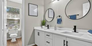 Oakwood Townhomes Gallery 18