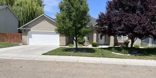 1820 West Camelot Drive Gallery 1