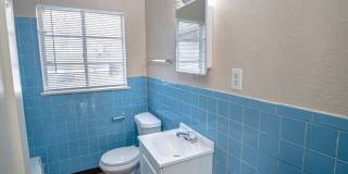 Cozy Remodeled Home Near Downtown Gallery 9