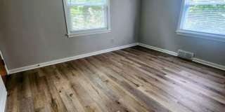 Charming 3-Bedroom Home in Fairview Park Gallery 15
