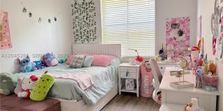 1074 Bluewood Ter Gallery 20