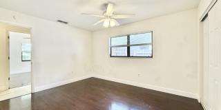 2445 East Burr Oak Court Gallery 28