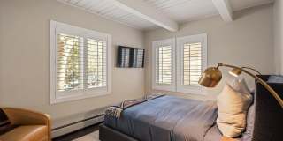 825 E Hopkins Avenue unit: 2N Gallery 19