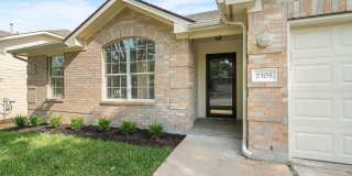 3 Bed, 2 Bath Home with Community Pool in Georgetown Gallery 6