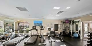 Renovated Uptown District Top Floor Condo in the Hillcrest Gallery 25