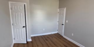 2216 Whittier Avenue - 1 Gallery 14