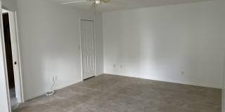 5020 4th Place Gallery 12