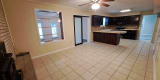 4BR/3BA Updated Home Gallery 10