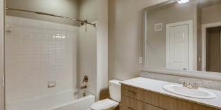 Woodcreek Apartments Gallery 16