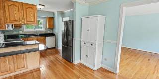 Beautifully maintained, move in ready 3 bed, 1.5 bath single family home Gallery 6