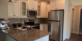 Townsend - 3 Bed 3 Bath Townhome Gallery 4