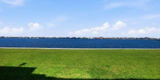 1516 S Lakeside Drive Gallery 8