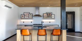 Arlo Gallery 57