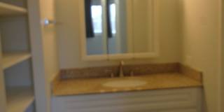 Beautifully upgraded 1 bedroom end unit! Beautifully upgraded 1 bedroom end unit! Gallery 9