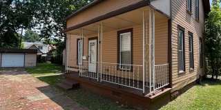 Madison/W.95th neighborhood : 3 bedroom/1 bath single family house available NOW. Gallery 4