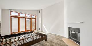 438 SPRUCE Street Gallery 10